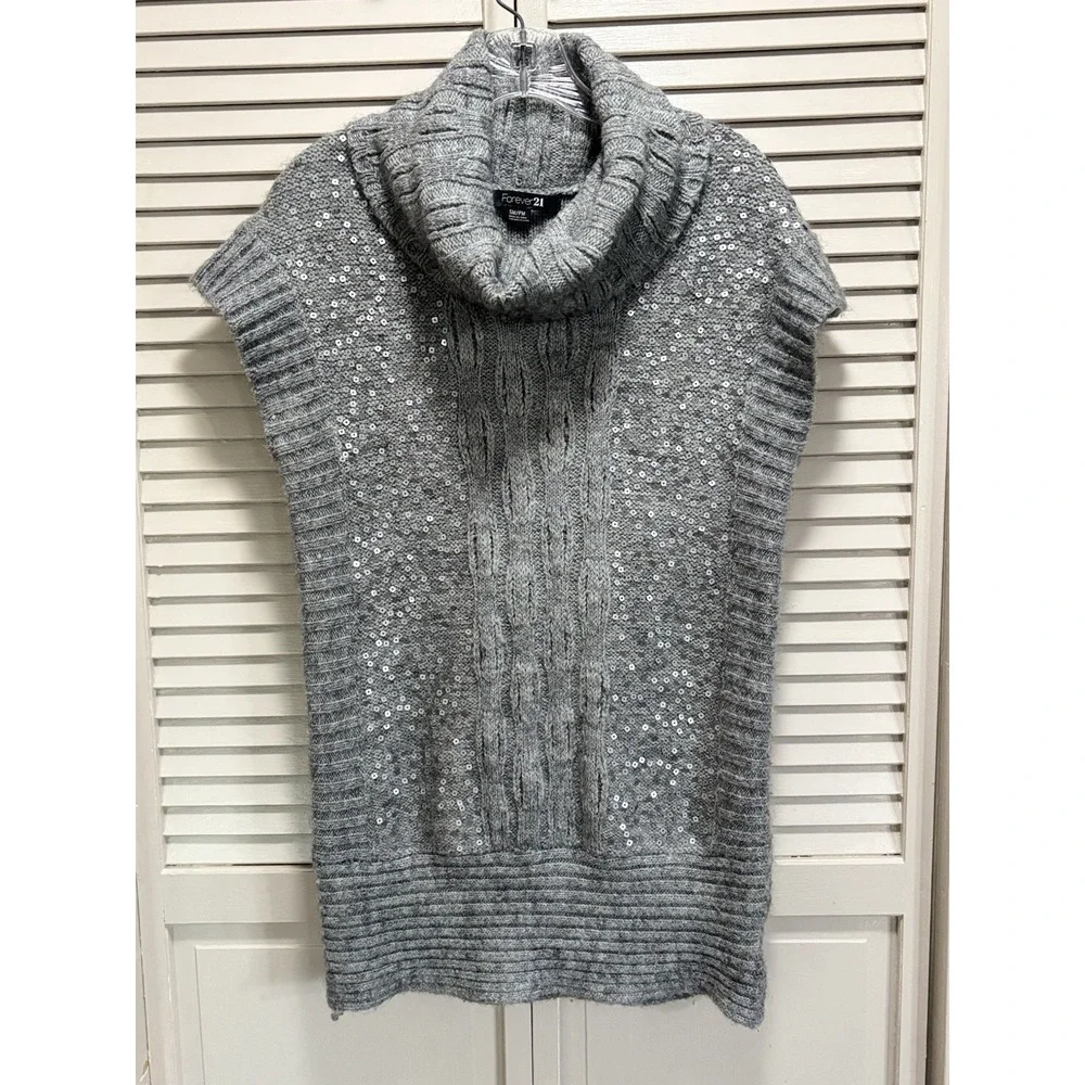 Forever 21 Turtleneck Cable Knit Sweater Gray‎ Sleeveless Sequins Size Small